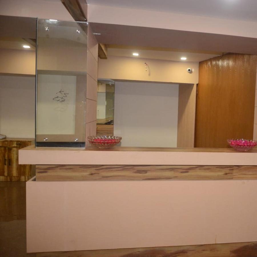 Hotel Poonam Райпур Экстерьер фото